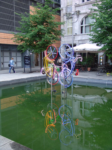 BERLÍN08 (240) Riding Bikes de Rauschenberg